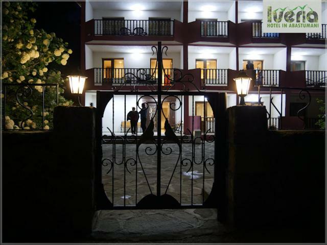 Hotel Iveria Abastumani Exterior foto